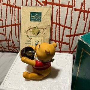 WDCC Disney Winne The Pooh Time For Something Sweet Figurine in the box 1996